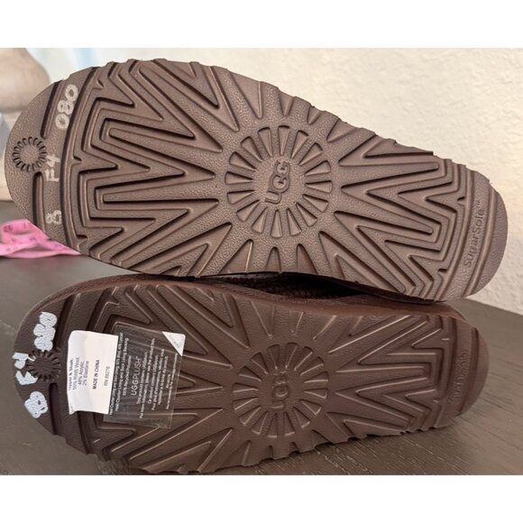 UGG Australia Women's Size 8 Classic Cardi Cable Knit Boots Dark Brown - Picture 12 of 14